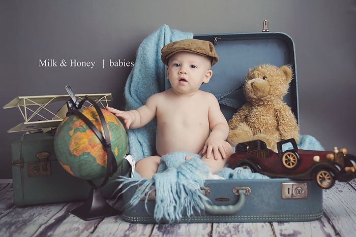 Globetrotting Mommy - Travel inspired baby photo shoot ideas